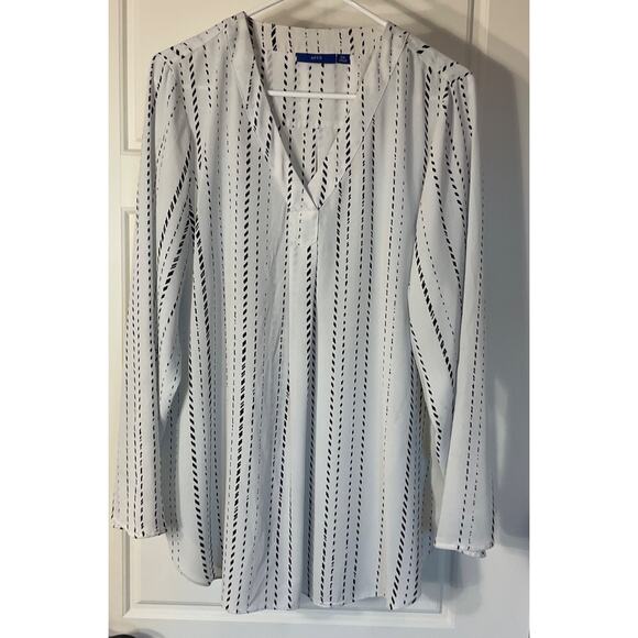 American Tops - Apt 9 Black And White Stripped Long Sleeve V Neck Blouse Plus XXL
